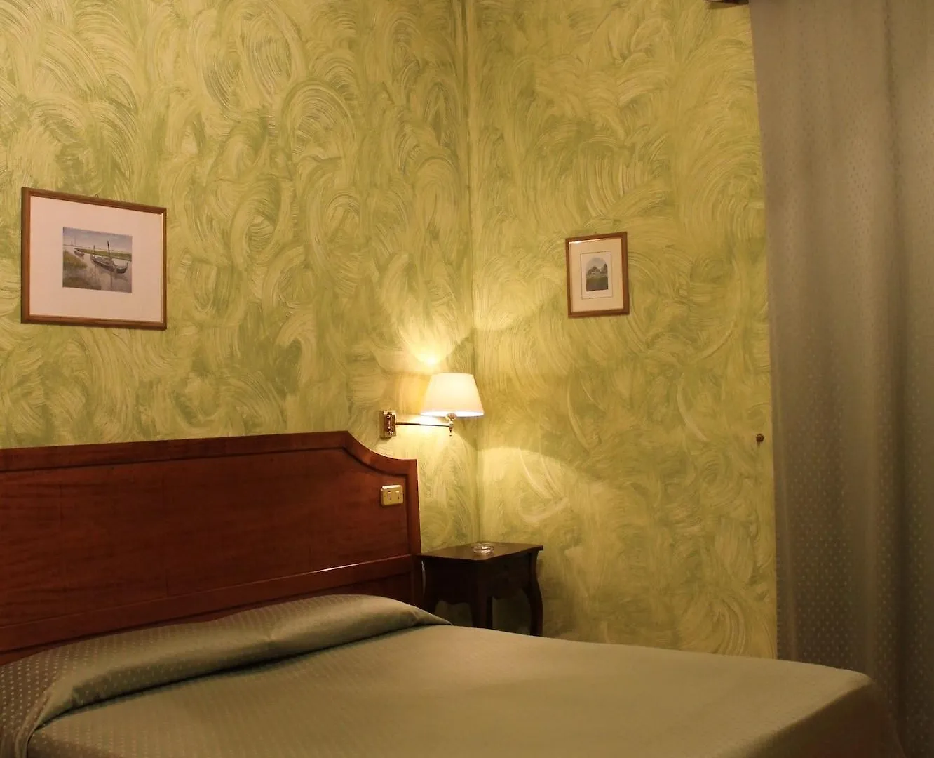 Hotel Fiori Rome