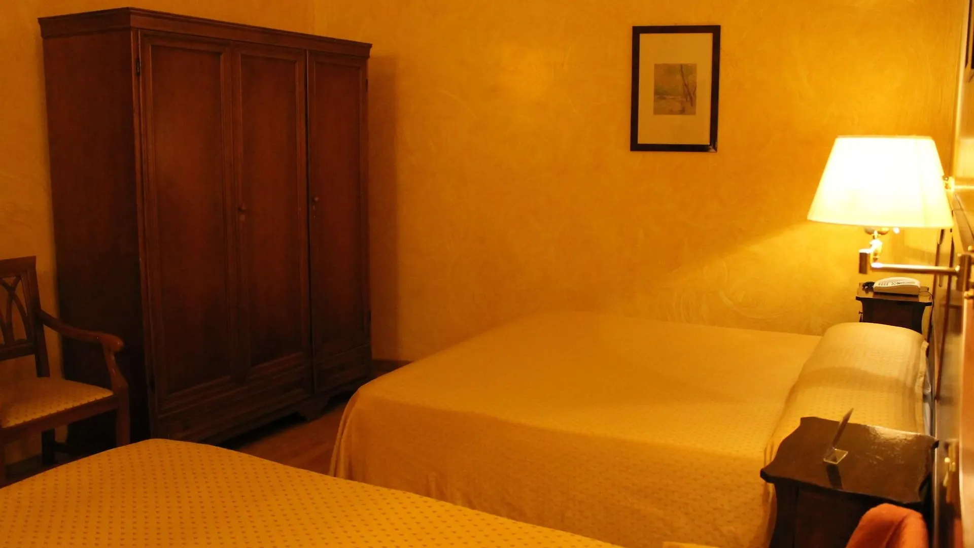 Hotel Fiori Roma 2*,