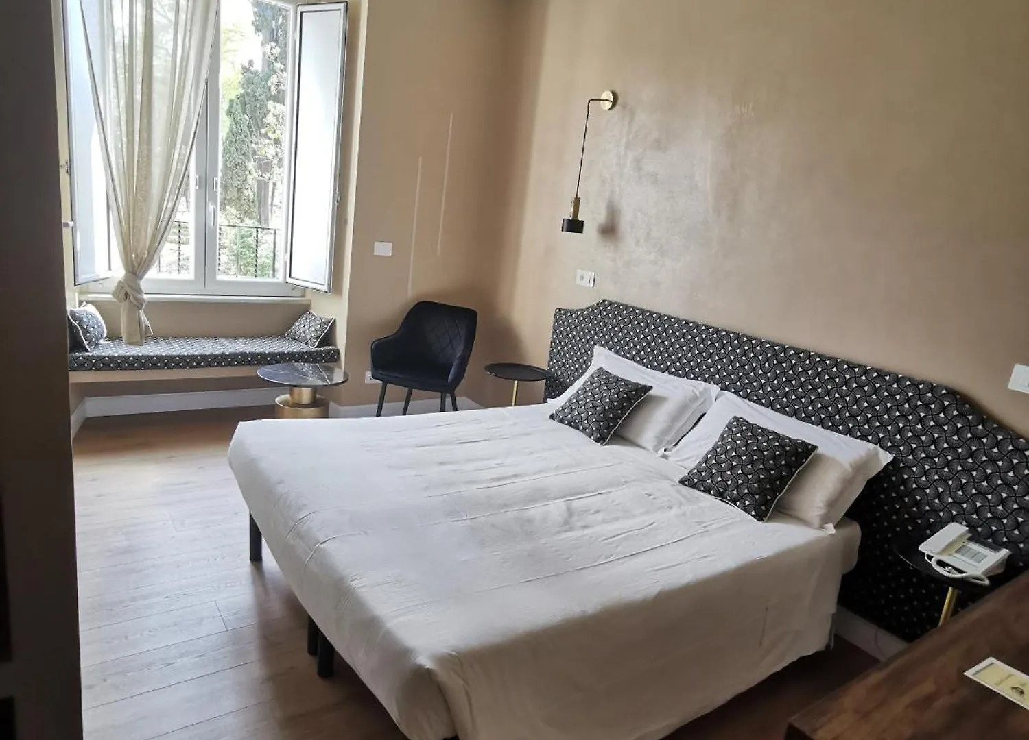 Hotel Fiori Roma