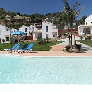 In Casa , Cefalù İtalya