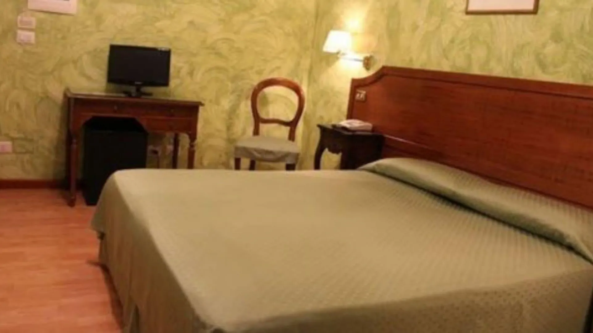 Hotel Fiori Rome Italy