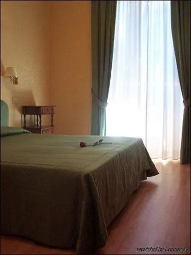 Hotel Fiori Rome Italy