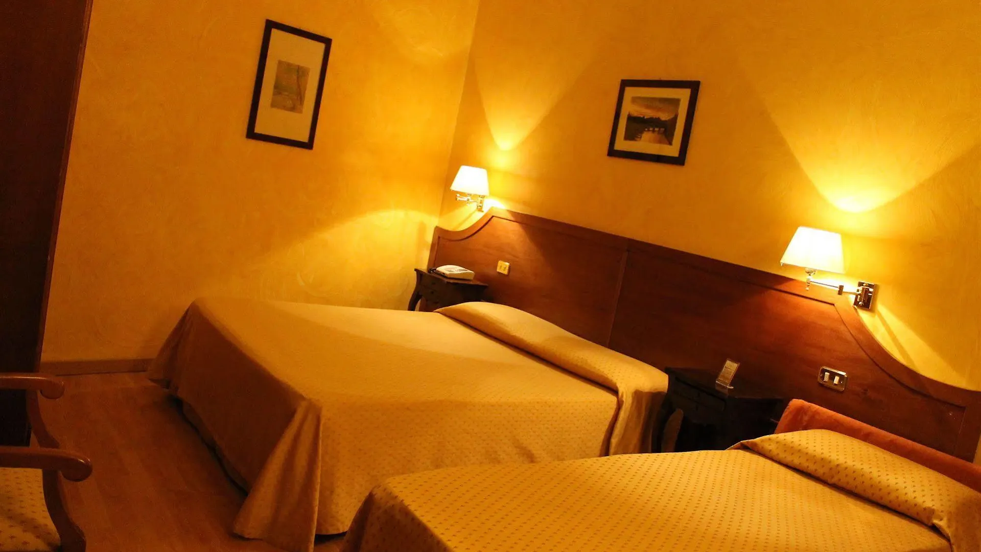 Hotel Fiori Rome 2*,  Italy
